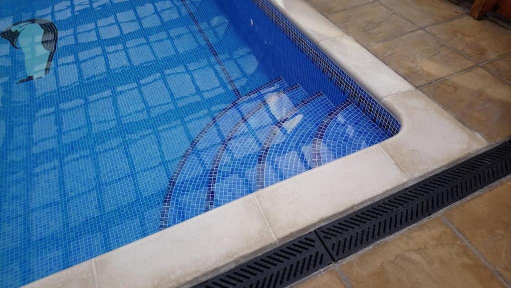 'Monktonmead Lodge' In Secluded Setting, With Private Indoor Pool. Ryde  Luaran gambar