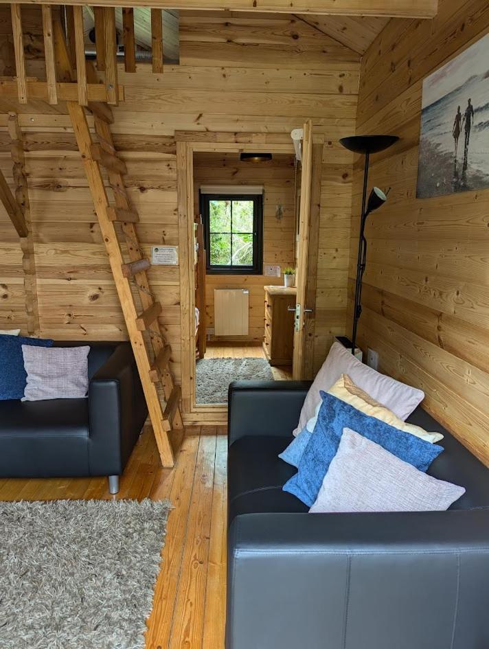 'Monktonmead Lodge' In Secluded Setting, With Private Indoor Pool. Ryde  Luaran gambar